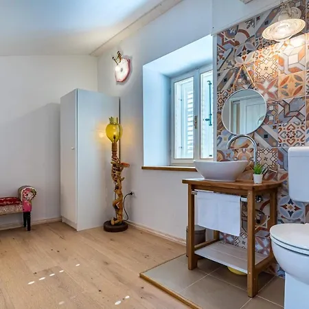 Apartment Little - Your On *
