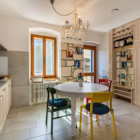 Apartment Little - Your On Cres